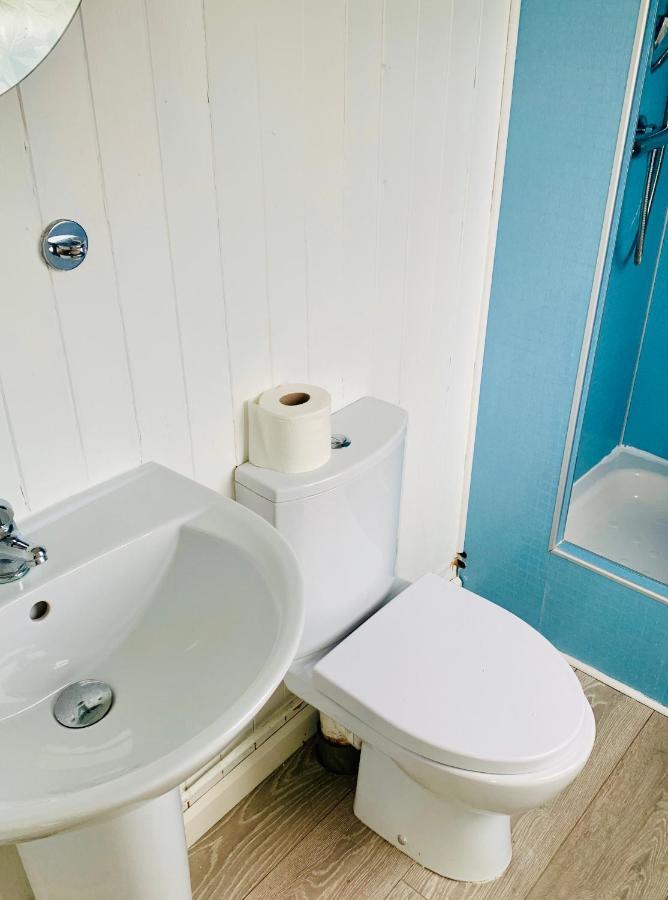 Bunnahabhain 5 - Farm Stay - Stunning Sea And Rural Views Stranraer Ngoại thất bức ảnh