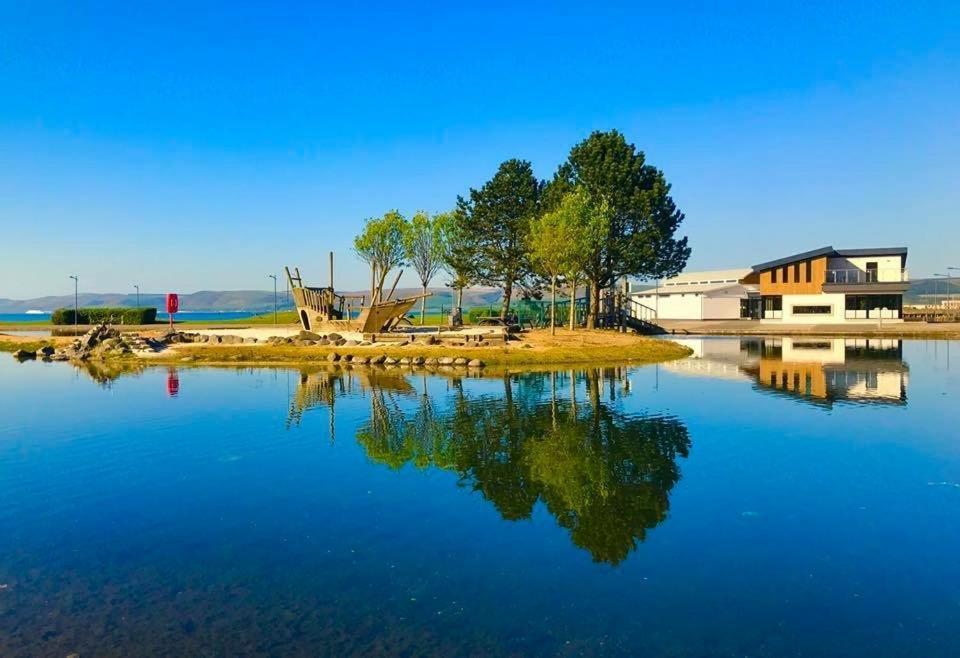 Bunnahabhain 5 - Farm Stay - Stunning Sea And Rural Views Stranraer Ngoại thất bức ảnh