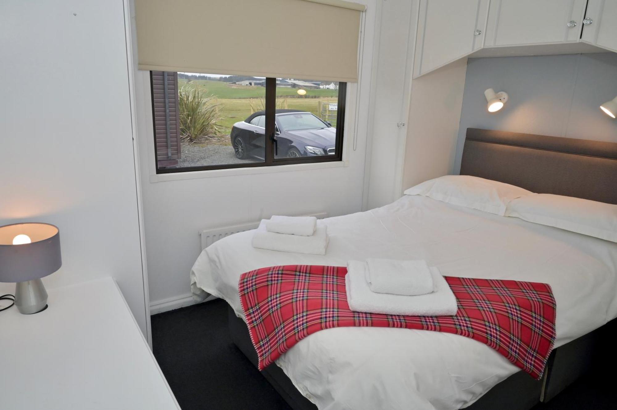 Bunnahabhain 5 - Farm Stay - Stunning Sea And Rural Views Stranraer Ngoại thất bức ảnh